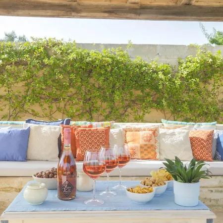 Villa *exclusive Apulian With Heated Swimming Pool* Villanova di Ostuni