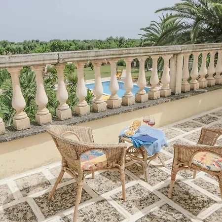 *exclusive Apulian With Heated Swimming Pool* Villa